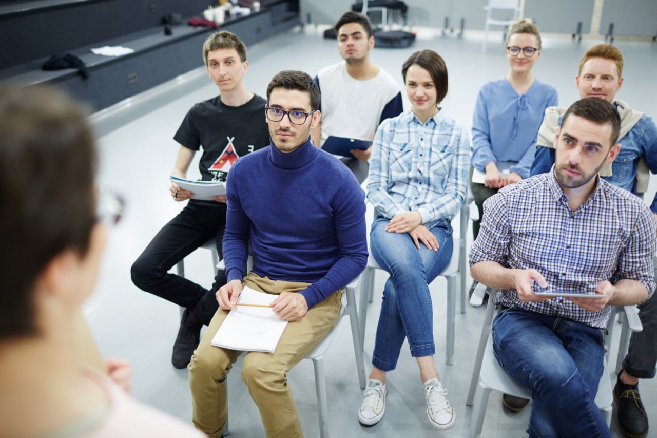 Améliorez vos compétences en communication avec les formations de groupe Pickup